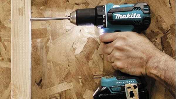 Affleureuse Makita DRT50RTJX3